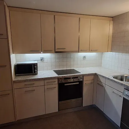 Suveran 1 Apartment